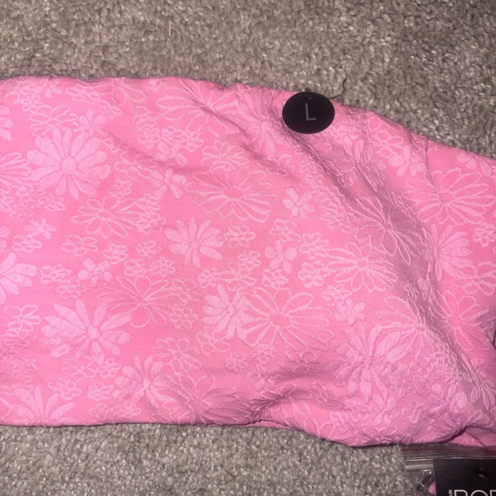 New Cotton On embroidered Pink Floral Bikini Top size Large ban-do  size L